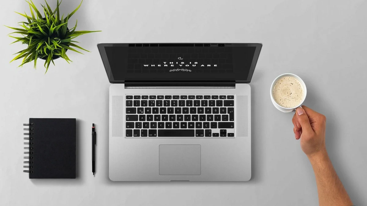 Entender el escritorio: iconos, barra de tareas y menú de inicio